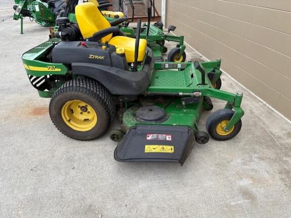 Image of John Deere 757 Image 0