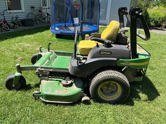 Image of John Deere 757 equipment image 1