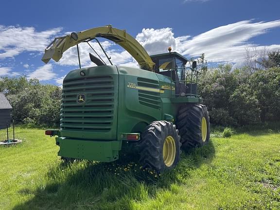 Image of John Deere 7700 equipment image 2