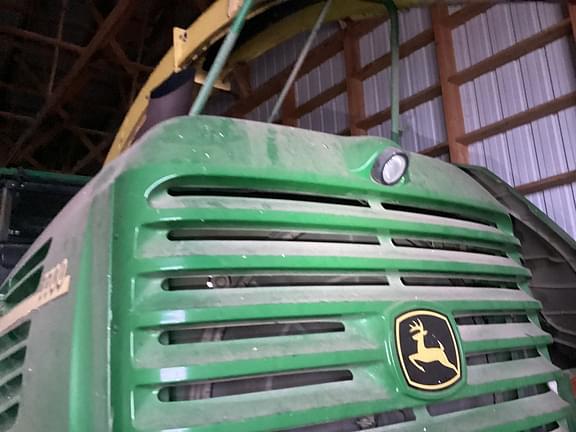 Image of John Deere 7700 equipment image 3