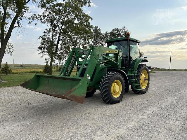 Image of John Deere 7720 equipment image 1