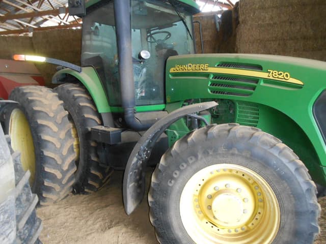 Image of John Deere 7820 equipment image 2