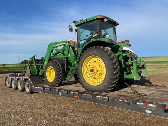 Image of John Deere 7820 equipment image 1