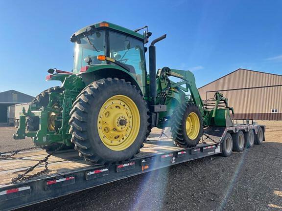 Image of John Deere 7820 equipment image 2
