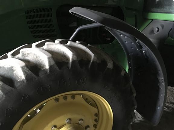 Image of John Deere 7820 equipment image 4