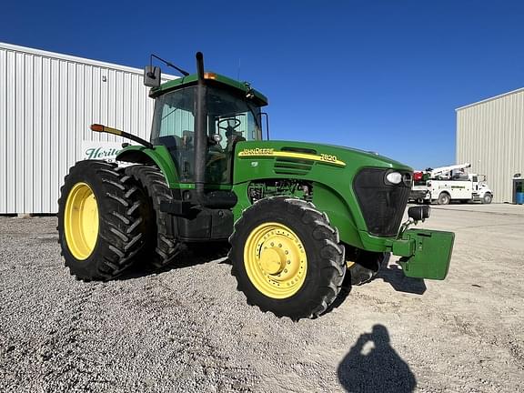 Image of John Deere 7820 equipment image 2