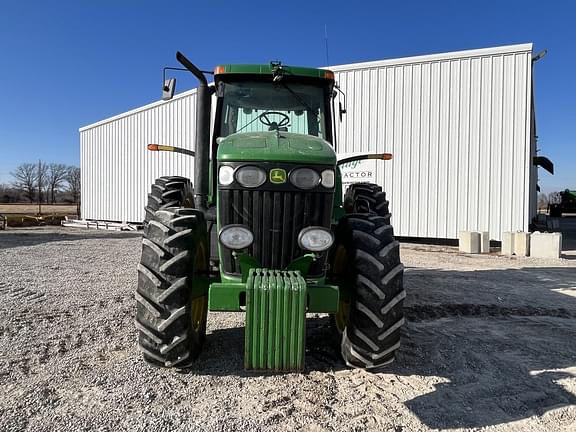 Image of John Deere 7820 equipment image 1