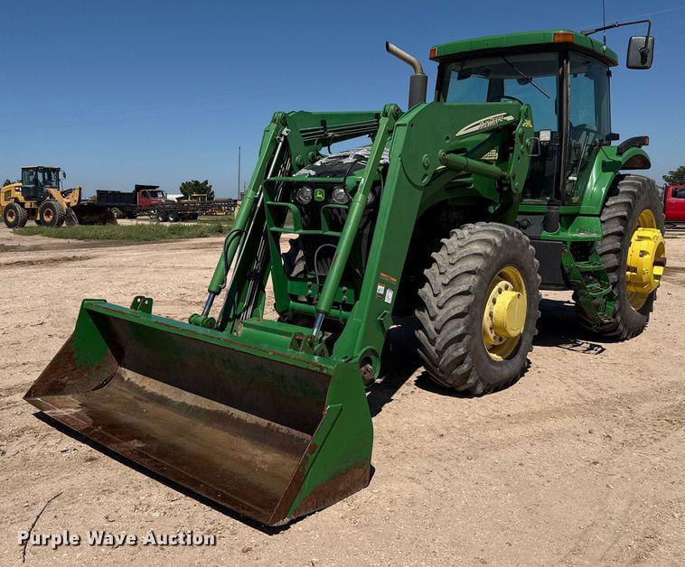Image of John Deere 7820 Primary image