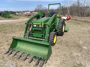 2005 John Deere 790 Image