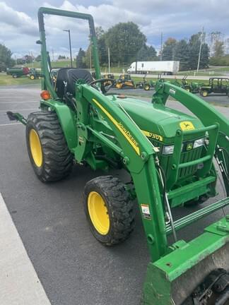 Image of John Deere 790 equipment image 3