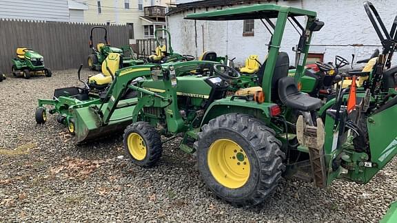 Image of John Deere 790 equipment image 1