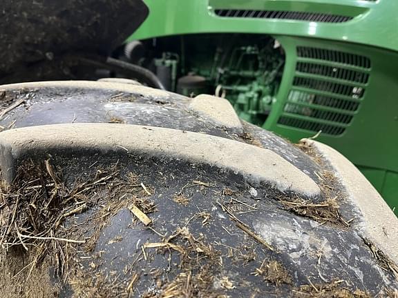Image of John Deere 7920 equipment image 3