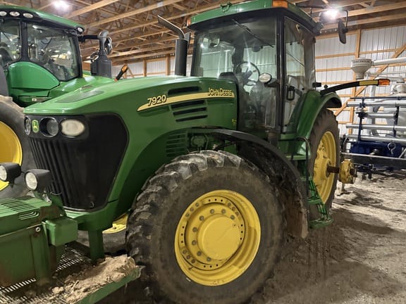 2005 John Deere 7920 Equipment Image0