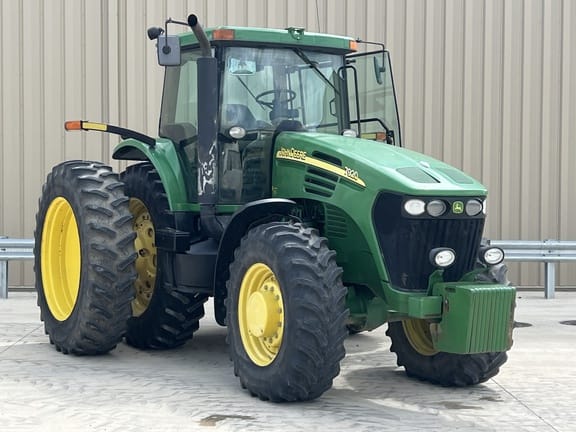 2005 John Deere 7920 Equipment Image0