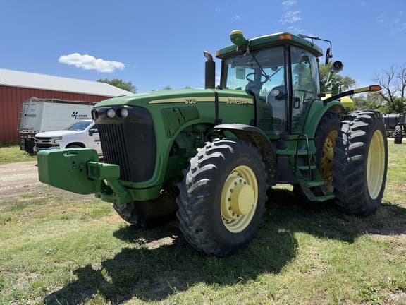 Image of John Deere 8120 equipment image 2