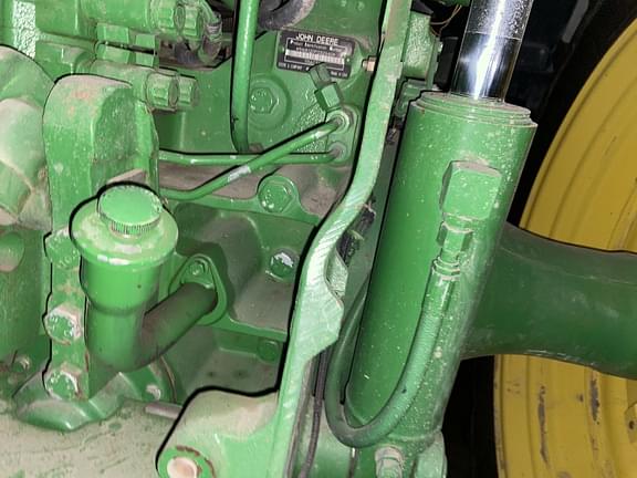 Image of John Deere 8120 equipment image 3