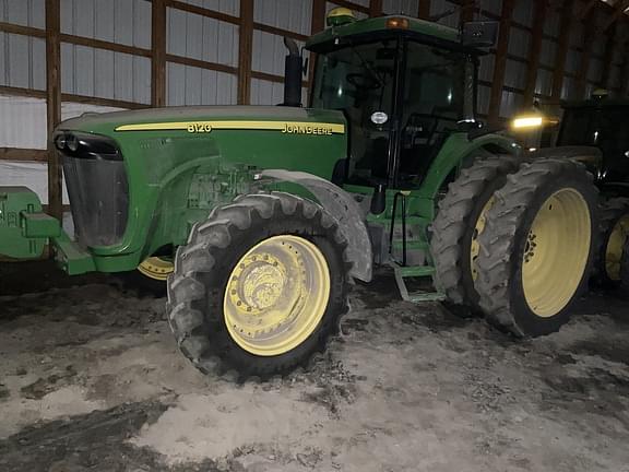 Image of John Deere 8120 Primary image