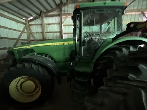 Image of John Deere 8120 equipment image 1