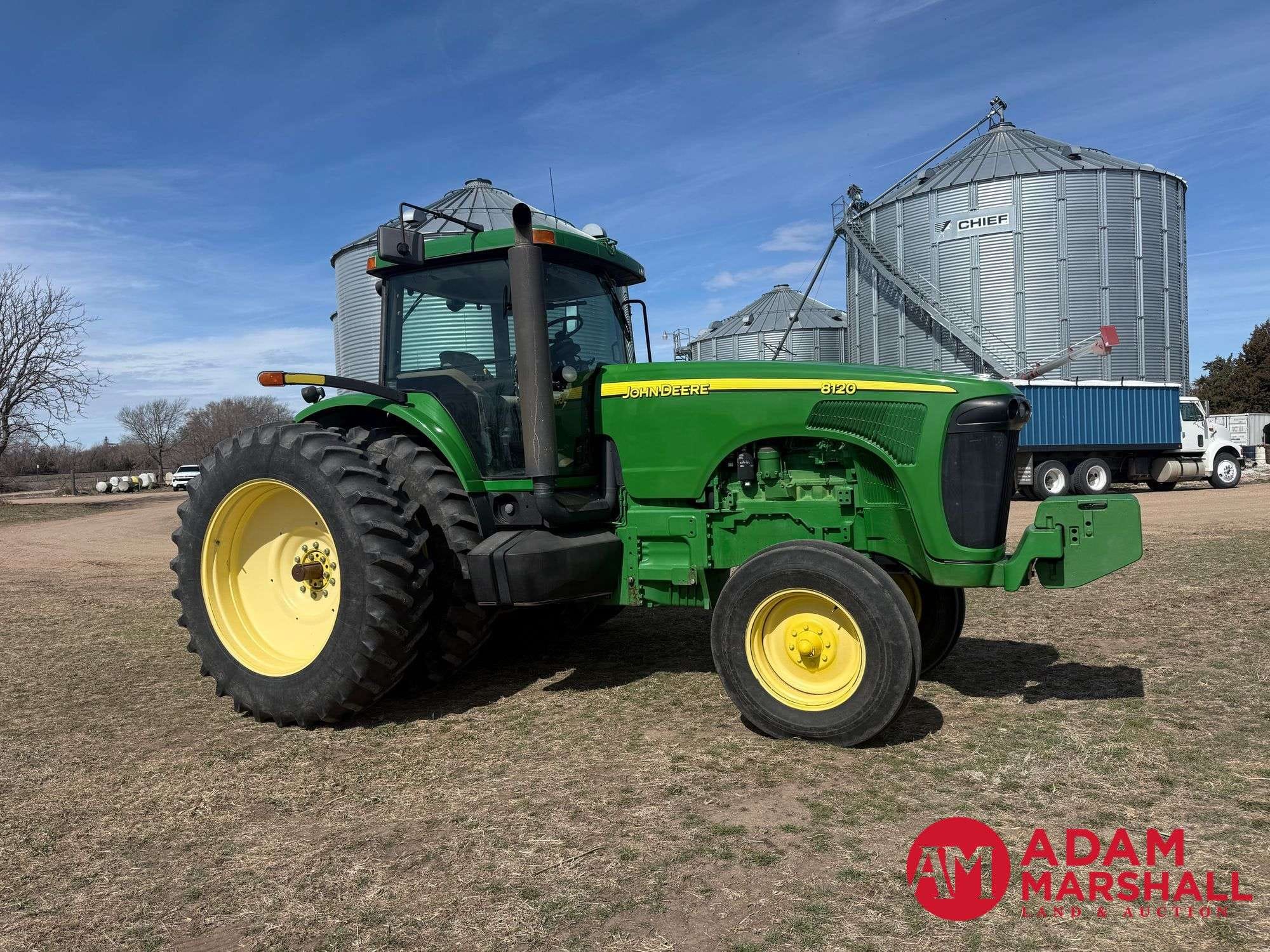 2005 John Deere 8120 Equipment Image0