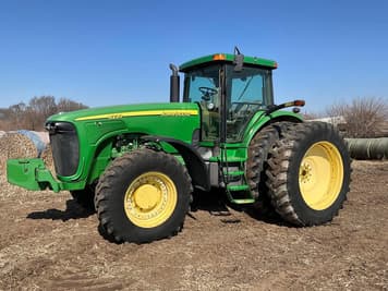 Main image John Deere 8220