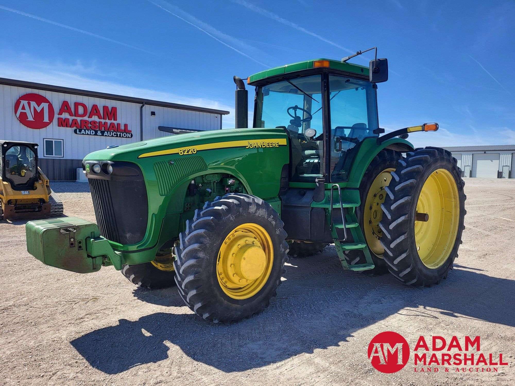 2005 John Deere 8220 Equipment Image0