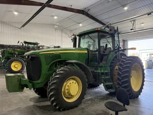 2005 John Deere 8220 Image