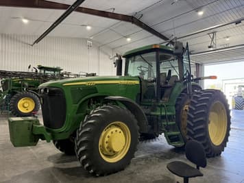Main image John Deere 8220