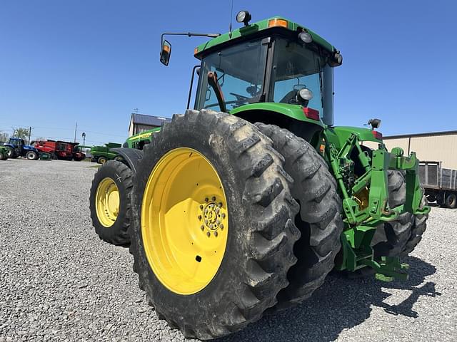 Image of John Deere 8220 equipment image 4