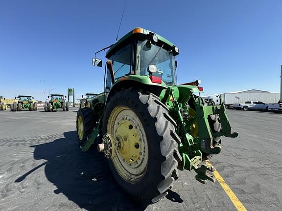 Image of John Deere 8220 equipment image 1