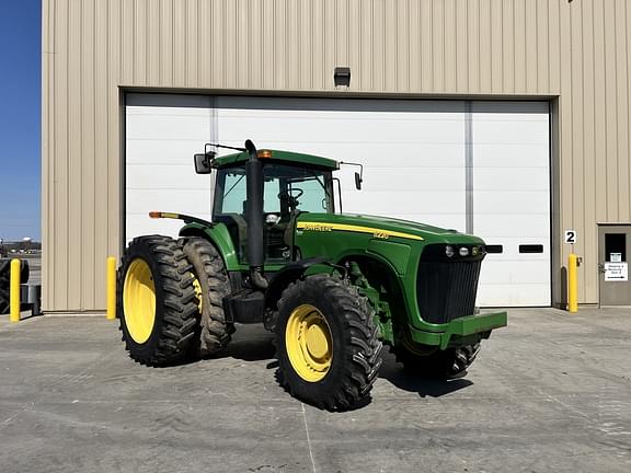 Image of John Deere 8220 Primary image