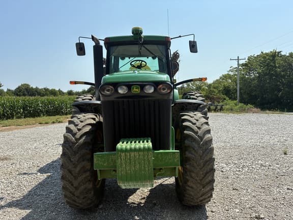 Image of John Deere 8220 equipment image 3