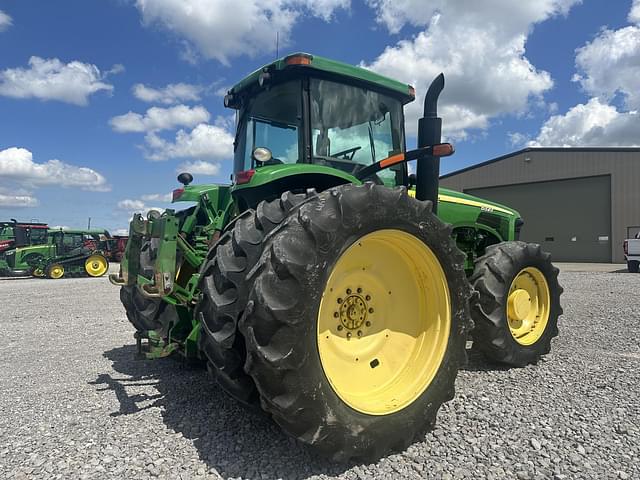 Image of John Deere 8320 equipment image 3