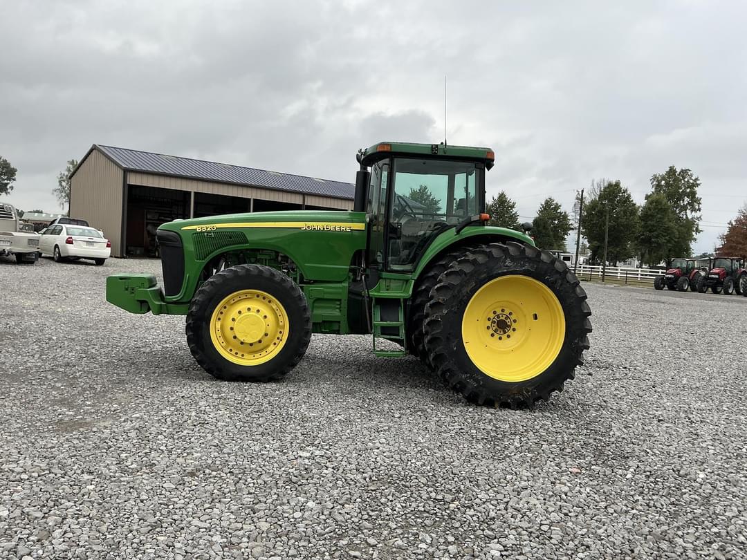 Image of John Deere 8320 Primary image