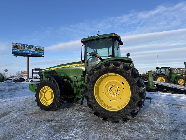 Image of John Deere 8320 equipment image 3