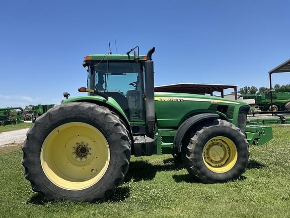 Image of John Deere 8320 equipment image 4