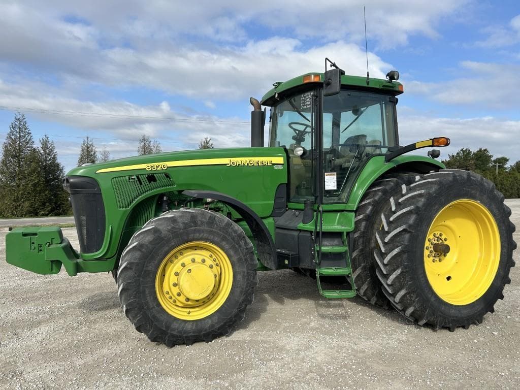 Image of John Deere 8320 Primary image