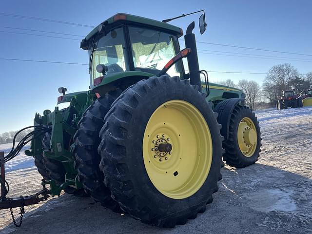 Image of John Deere 8320 equipment image 3