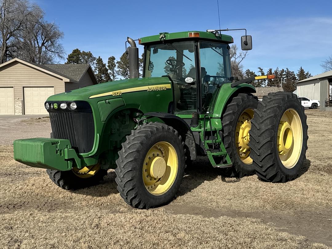 Image of John Deere 8320 Primary image