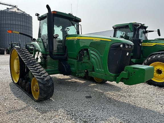 Image of John Deere 8320T equipment image 3