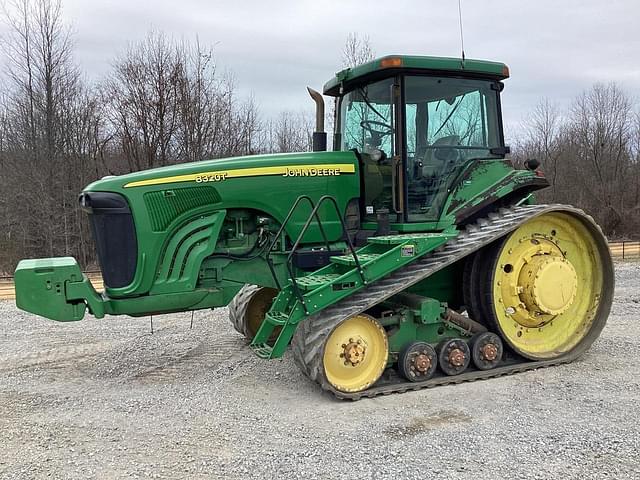 Image of John Deere 8320T equipment image 1