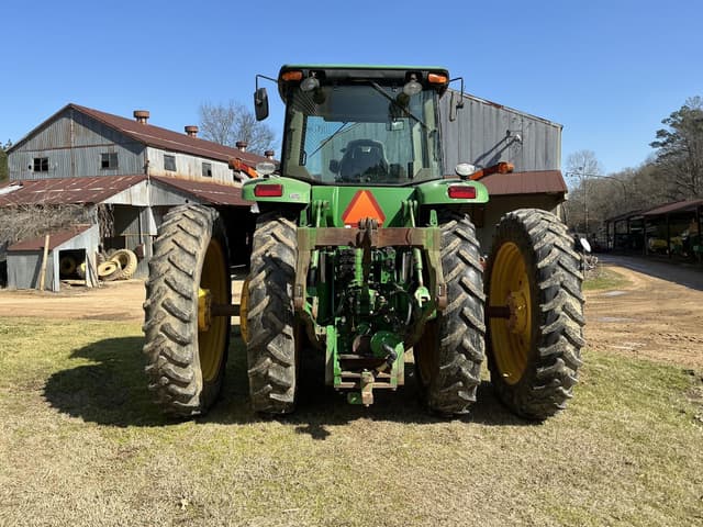 Image of John Deere 8330 equipment image 1