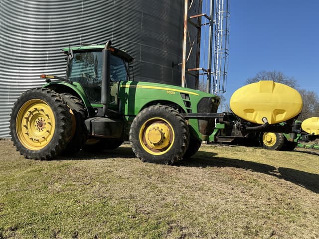 Image of John Deere 8330 equipment image 2
