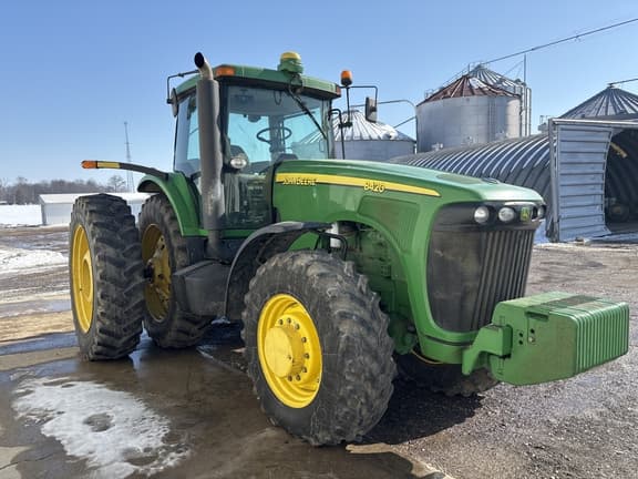 Image of John Deere 8420 equipment image 1