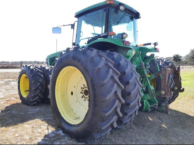 Image of John Deere 8420 equipment image 2