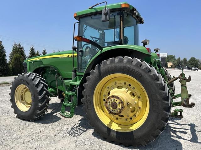 Image of John Deere 8420 equipment image 4
