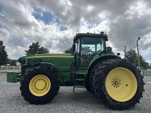 Image of John Deere 8420 equipment image 2