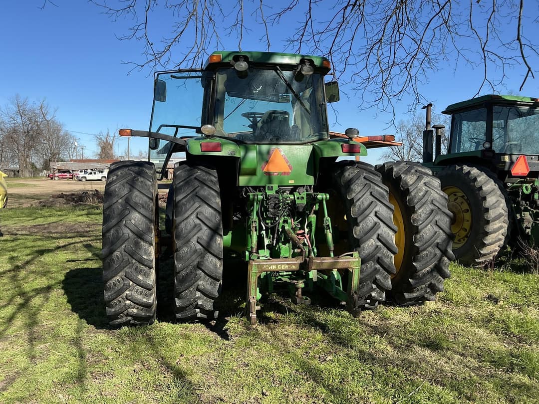 Image of John Deere 8420 Primary image