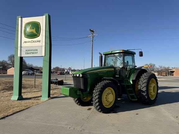 2005 John Deere 8420 Equipment Image0