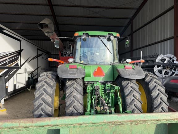 Image of John Deere 8420 equipment image 4