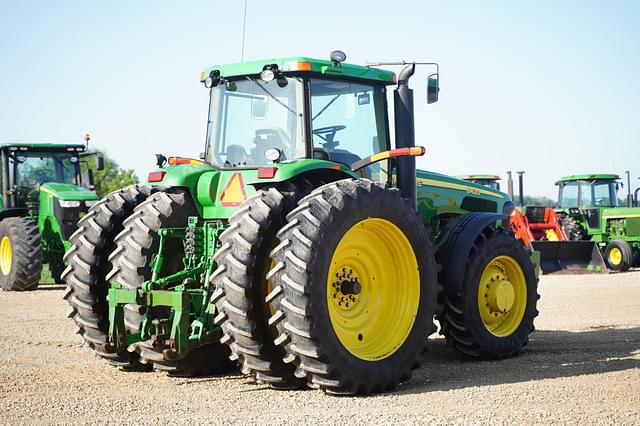 Image of John Deere 8420 equipment image 4